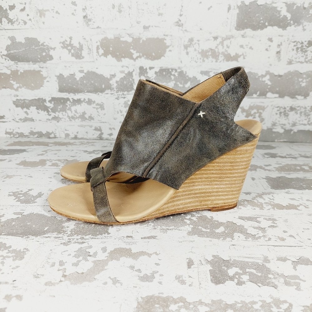 Koolaburra Distressed Olive Open-Toe Wedge Sandal